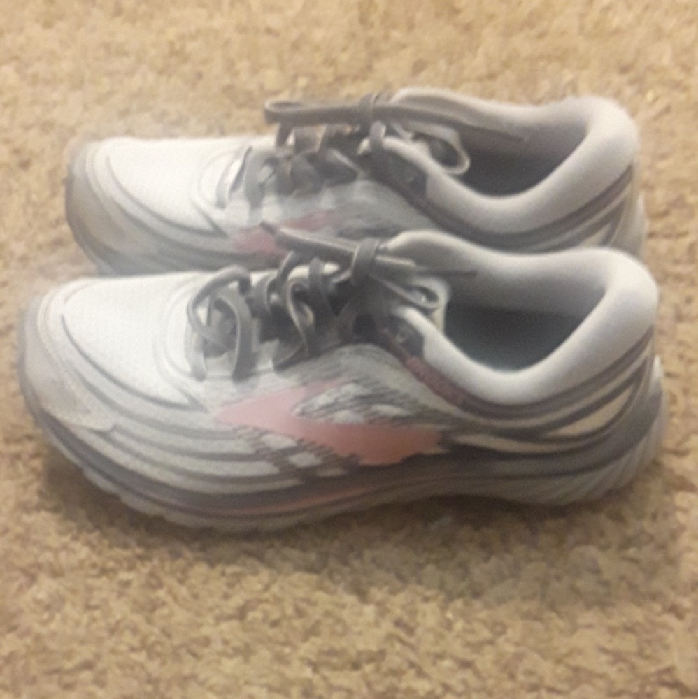 Women's Brookes shoes